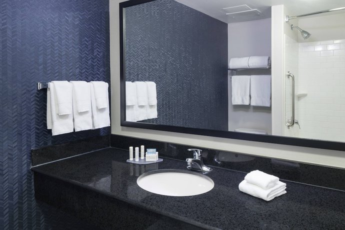 Imagen de la habitación del Hotel Fairfield Inn and Suites By Marriott Kansas City Overland Park. Foto 8