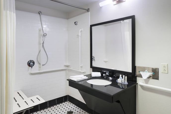 Imagen de la habitación del Hotel Fairfield Inn and Suites By Marriott Kansas City Overland Park. Foto 9