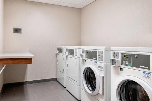 Imagen general del Hotel Fairfield Inn and Suites By Marriott Kelowna. Foto 7