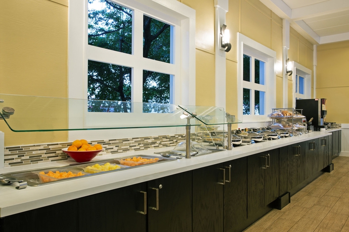 Imagen del bar/restaurante del Hotel Fairfield Inn and Suites By Marriott Key West. Foto 5