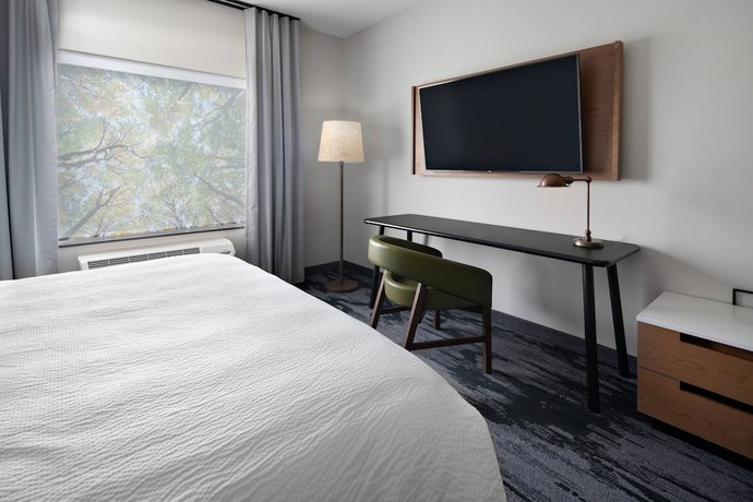 Imagen de la habitación del Hotel Fairfield Inn and Suites By Marriott Lake Geneva. Foto 12