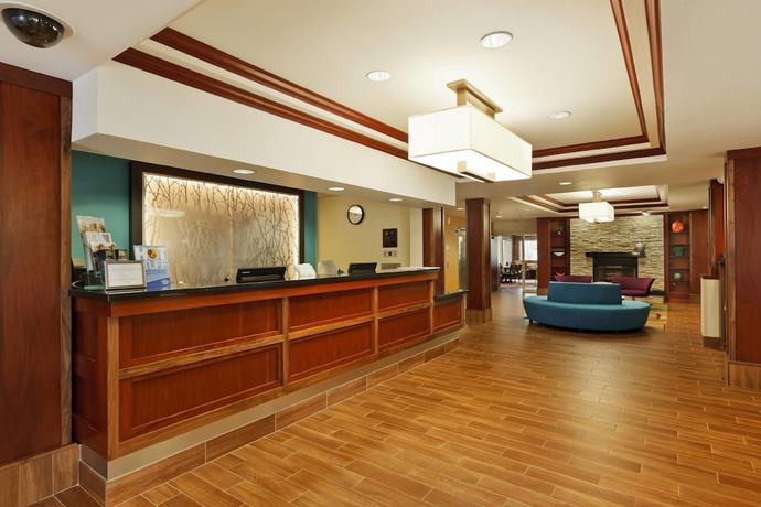 Imagen de los interiores del Hotel Fairfield Inn and Suites By Marriott Lake Oswego. Foto 8