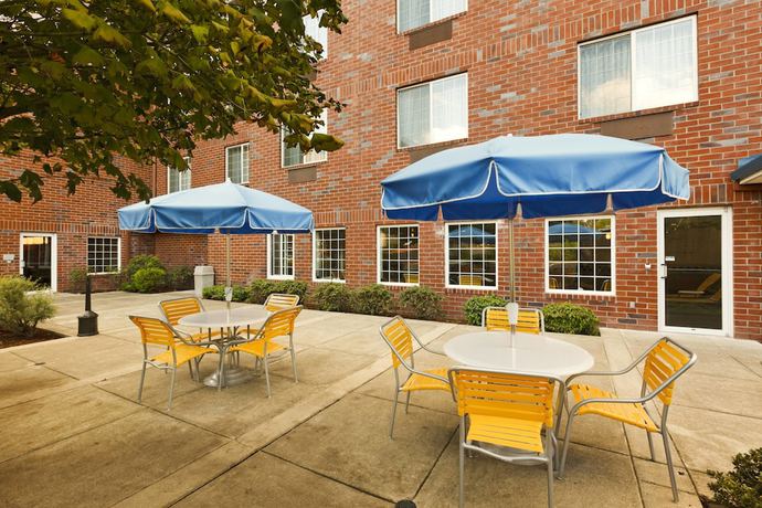Imagen de los exteriores del Hotel Fairfield Inn and Suites By Marriott Lake Oswego. Foto 6