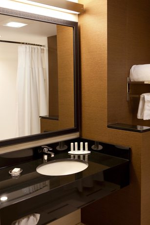 Imagen de la habitación del Hotel Fairfield Inn and Suites By Marriott Lethbridge. Foto 8