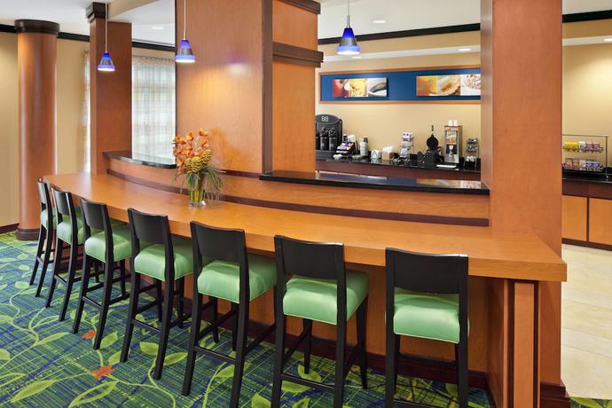 Imagen del bar/restaurante del Hotel Fairfield Inn and Suites By Marriott Lewisburg, Underwood Estates. Foto 5