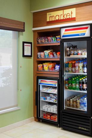 Imagen del bar/restaurante del Hotel Fairfield Inn and Suites By Marriott Lewisburg, Underwood Estates. Foto 6
