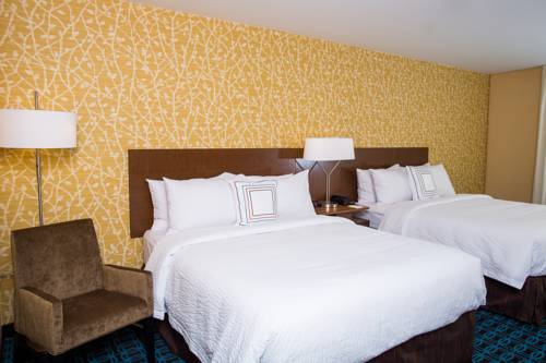 Imagen de la habitación del Hotel Fairfield Inn and Suites By Marriott Lincoln Southeast. Foto 1