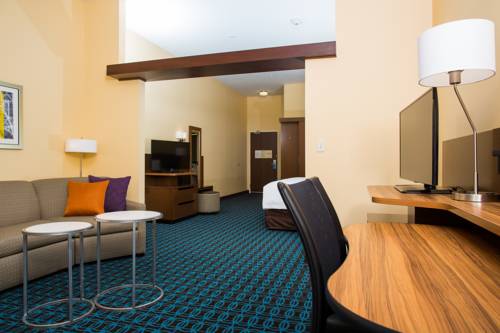 Imagen de la habitación del Hotel Fairfield Inn and Suites By Marriott Lincoln Southeast. Foto 5