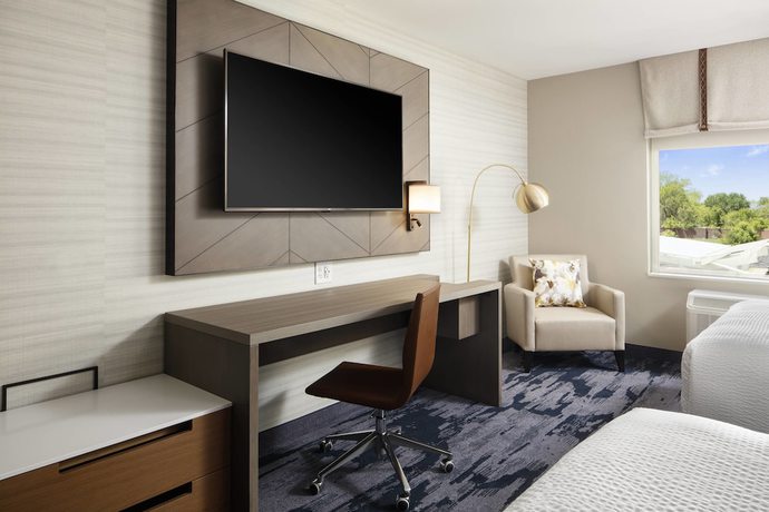 Imagen de la habitación del Hotel Fairfield Inn and Suites By Marriott Louisville Northeast. Foto 9