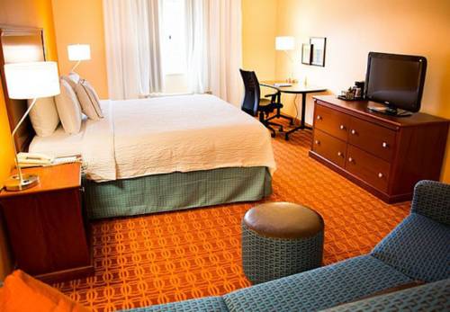 Imagen de la habitación del Hotel Fairfield Inn and Suites By Marriott Lumberton. Foto 2