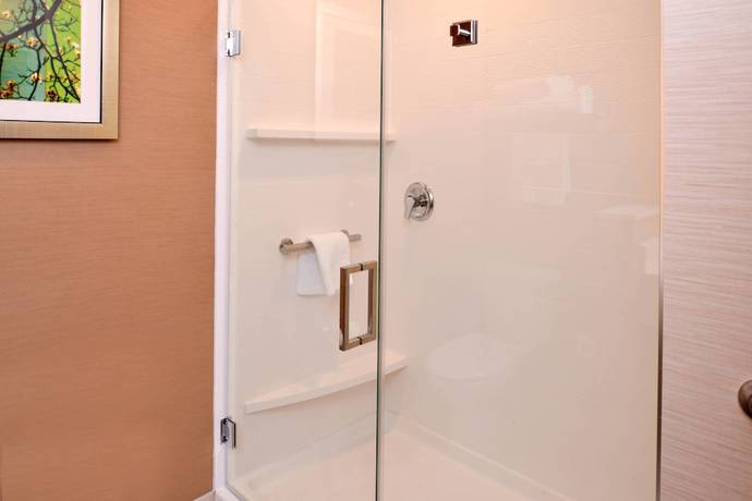 Imagen de la habitación del Hotel Fairfield Inn and Suites By Marriott Martinsburg. Foto 3