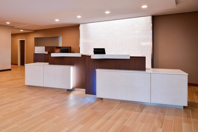 Imagen de los interiores del Hotel Fairfield Inn and Suites By Marriott Martinsburg. Foto 15
