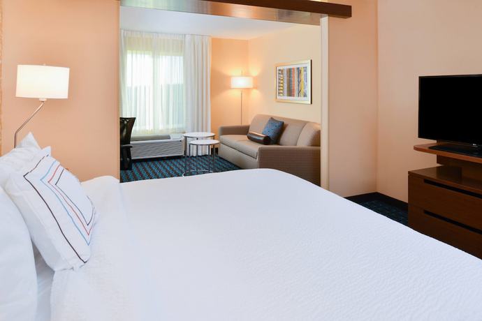 Imagen de la habitación del Hotel Fairfield Inn and Suites By Marriott Martinsburg. Foto 8