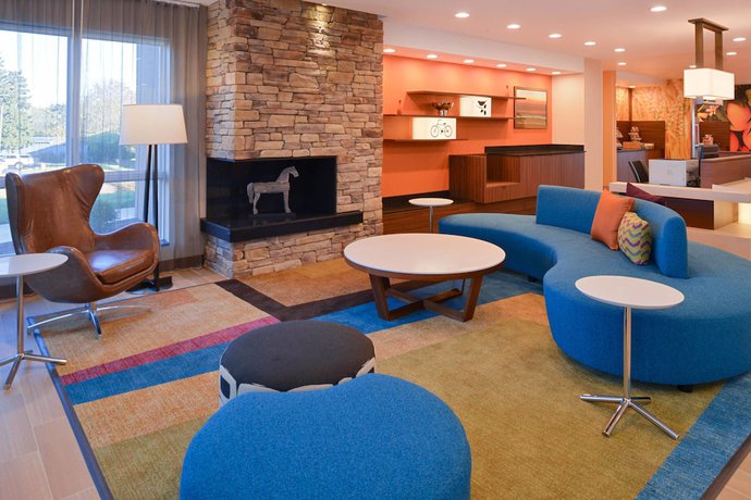 Imagen de los interiores del Hotel Fairfield Inn and Suites By Marriott Martinsburg. Foto 18