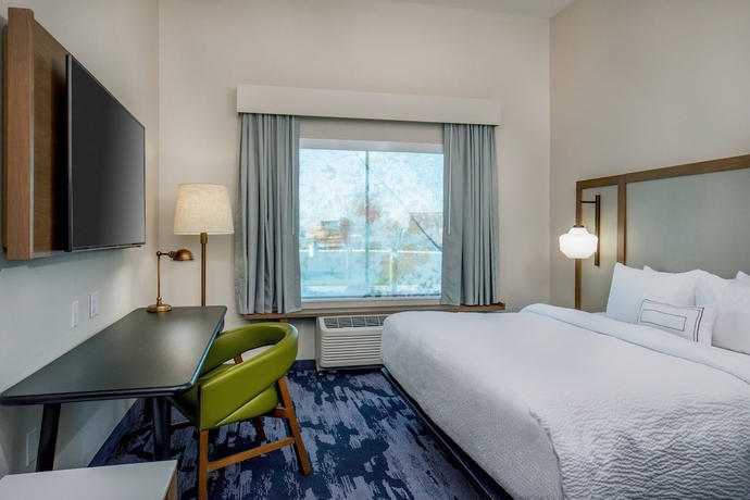 Imagen de la habitación del Hotel Fairfield Inn and Suites By Marriott Mcpherson. Foto 12