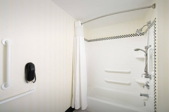 Imagen de la habitación del Hotel Fairfield Inn and Suites By Marriott Miami Airport South. Foto 16