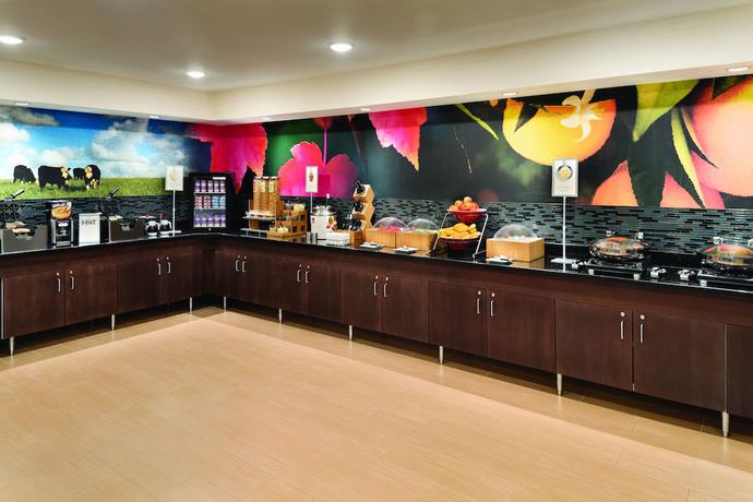 Imagen de los interiores del Hotel Fairfield Inn and Suites By Marriott Minneapolis Bloomington/mall Of America. Foto 8