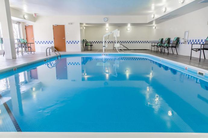 Imagen de la piscina del Hotel Fairfield Inn and Suites By Marriott Minneapolis Eden Prairie. Foto 20