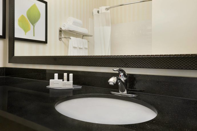 Imagen de la habitación del Hotel Fairfield Inn and Suites By Marriott Minneapolis Eden Prairie. Foto 15