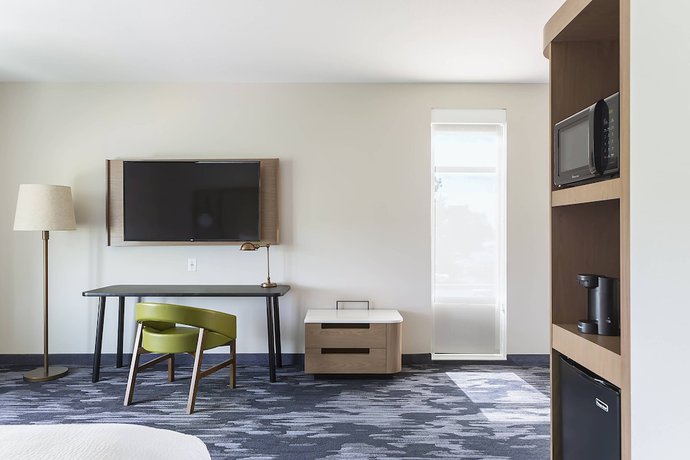 Imagen de la habitación del Hotel Fairfield Inn and Suites By Marriott Minneapolis North/blaine. Foto 5