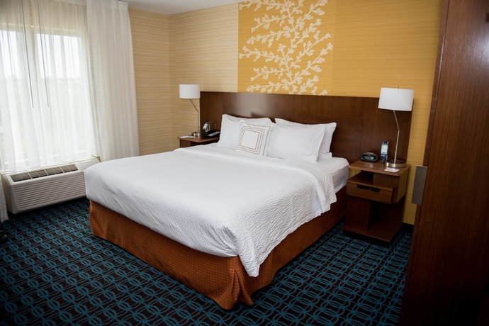 Imagen de la habitación del Hotel Fairfield Inn and Suites By Marriott Moncton. Foto 9