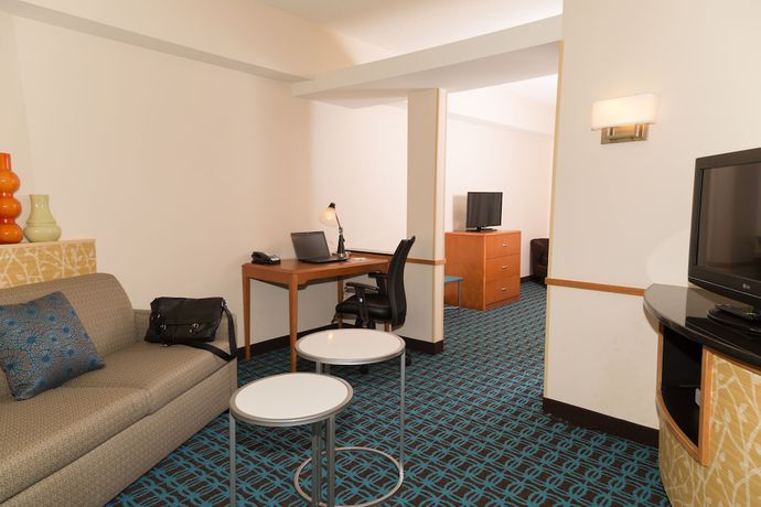 Imagen de la habitación del Hotel Fairfield Inn and Suites By Marriott Morgantown. Foto 5