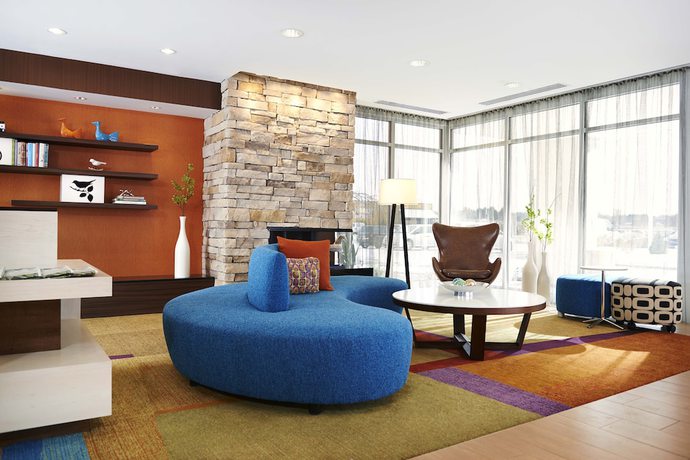Imagen de los interiores del Hotel Fairfield Inn and Suites By Marriott Omaha West. Foto 12