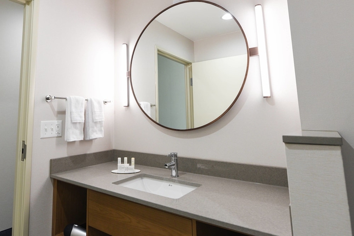 Imagen de la habitación del Hotel Fairfield Inn and Suites By Marriott Ontario Rancho Cucamonga. Foto 3