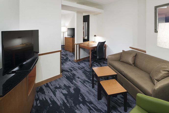 Imagen de la habitación del Hotel Fairfield Inn and Suites By Marriott Orlando At Seaworld. Foto 4