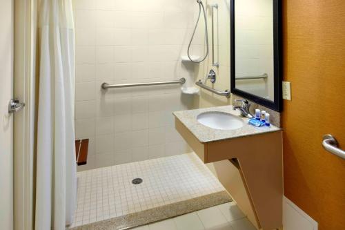 Imagen general del Hotel Fairfield Inn and Suites By Marriott Parsippany. Foto 3