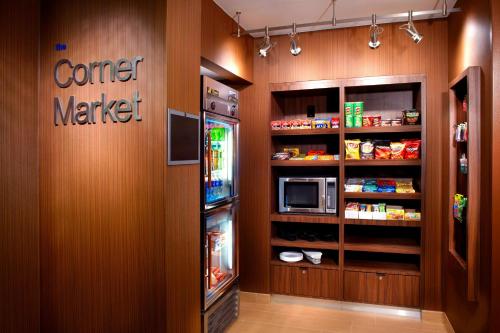 Imagen general del Hotel Fairfield Inn and Suites By Marriott Parsippany. Foto 5