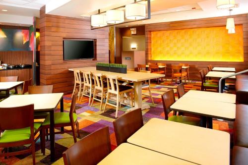 Imagen general del Hotel Fairfield Inn and Suites By Marriott Parsippany. Foto 10