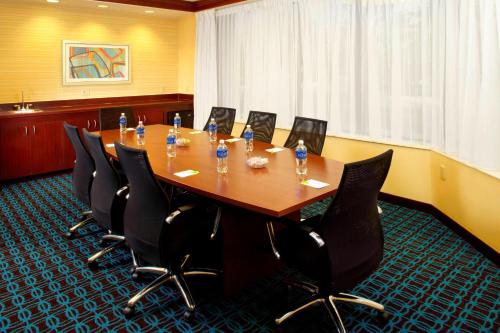 Imagen general del Hotel Fairfield Inn and Suites By Marriott Parsippany. Foto 12