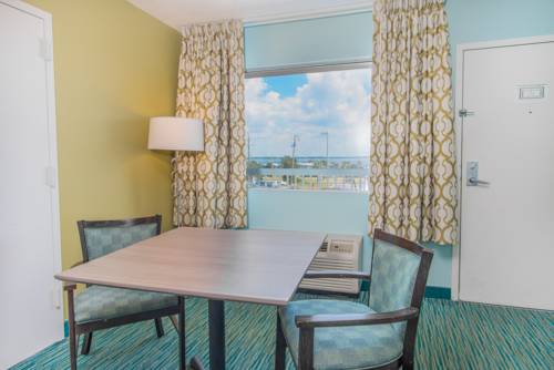 Imagen de la habitación del Hotel Fairfield Inn and Suites By Marriott Pensacola Beach. Foto 6