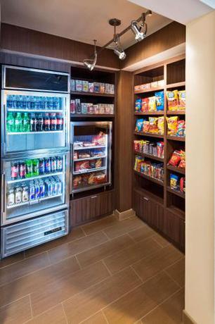 Imagen general del Hotel Fairfield Inn and Suites By Marriott Perimeter Center. Foto 5