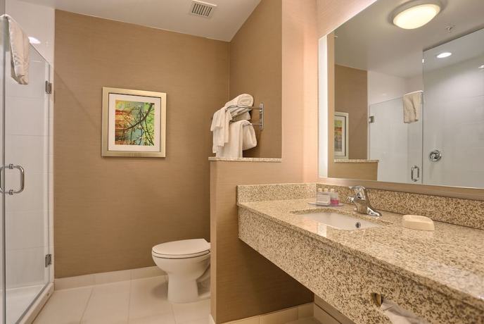 Imagen de la habitación del Hotel Fairfield Inn and Suites By Marriott Philadelphia Horsham. Foto 11