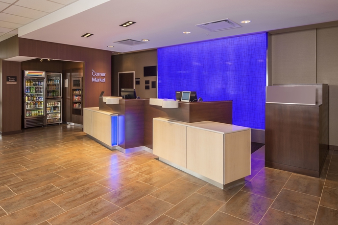 Imagen de los interiores del Hotel Fairfield Inn and Suites By Marriott Pittsburgh North/mccandless Crossing. Foto 17