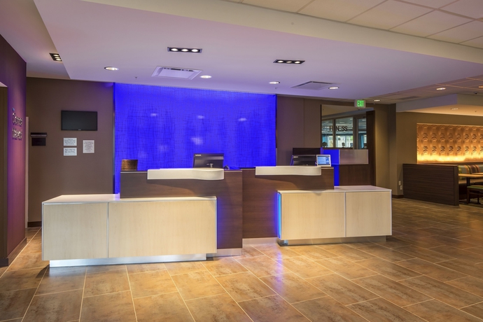 Imagen de los interiores del Hotel Fairfield Inn and Suites By Marriott Pittsburgh North/mccandless Crossing. Foto 18