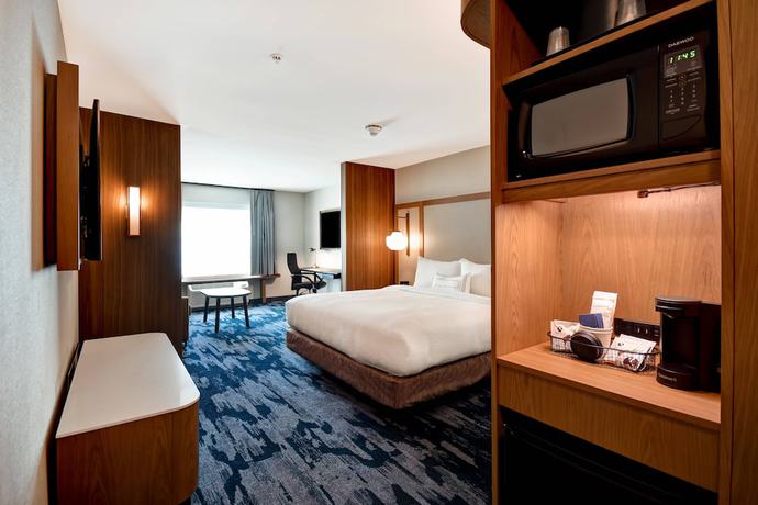 Imagen de la habitación del Hotel Fairfield Inn and Suites By Marriott Plymouth. Foto 14