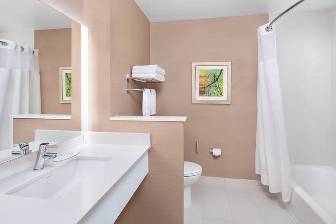 Imagen de la habitación del Hotel Fairfield Inn and Suites By Marriott Poplar Bluff. Foto 9