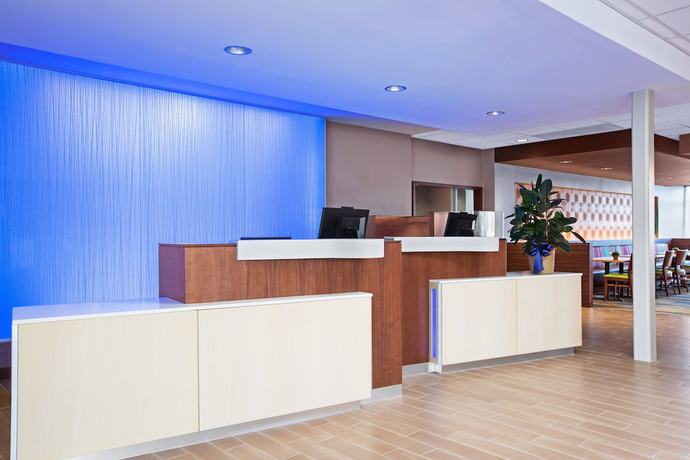 Imagen de los interiores del Hotel Fairfield Inn and Suites By Marriott Poplar Bluff. Foto 19