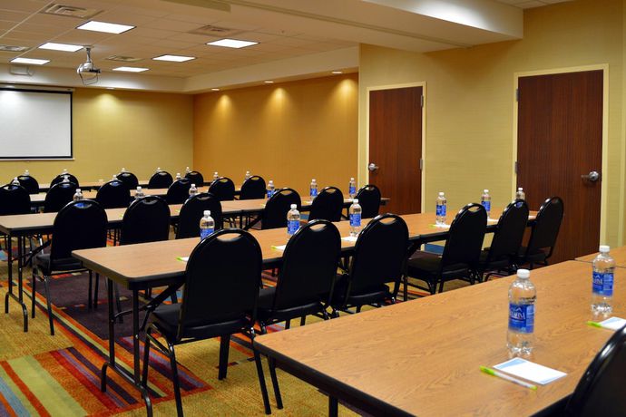 Imagen de los interiores del Hotel Fairfield Inn and Suites By Marriott Quantico Stafford. Foto 13