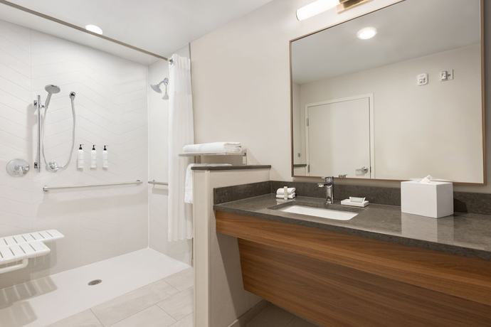 Imagen de la habitación del Hotel Fairfield Inn and Suites By Marriott Rockaway. Foto 12