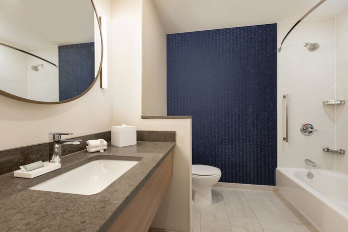 Imagen de la habitación del Hotel Fairfield Inn and Suites By Marriott Rockaway. Foto 13