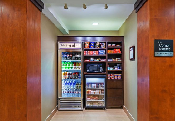 Imagen del bar/restaurante del Hotel Fairfield Inn and Suites By Marriott Rogers. Foto 3