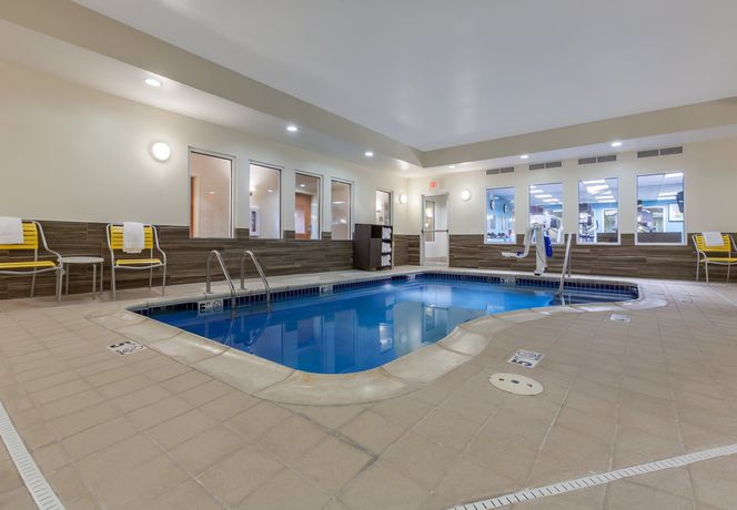Imagen de los interiores del Hotel Fairfield Inn and Suites By Marriott Rogers. Foto 14