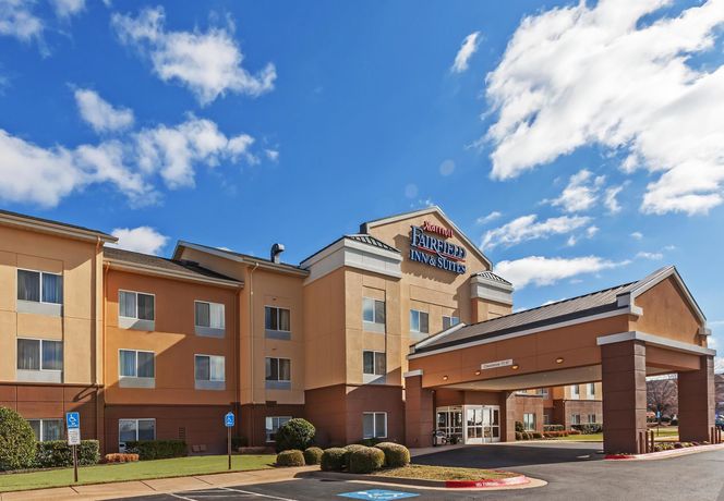 Imagen de la habitación del Hotel Fairfield Inn and Suites By Marriott Rogers. Foto 7