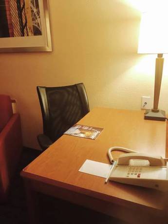 Imagen de la habitación del Hotel Fairfield Inn and Suites By Marriott Sacramento Airport Natomas. Foto 8