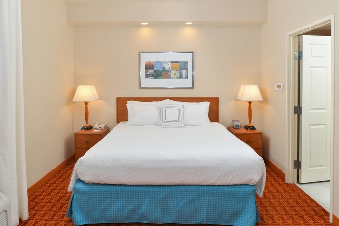 Imagen de la habitación del Hotel Fairfield Inn and Suites By Marriott Sacramento Elk Grove. Foto 12