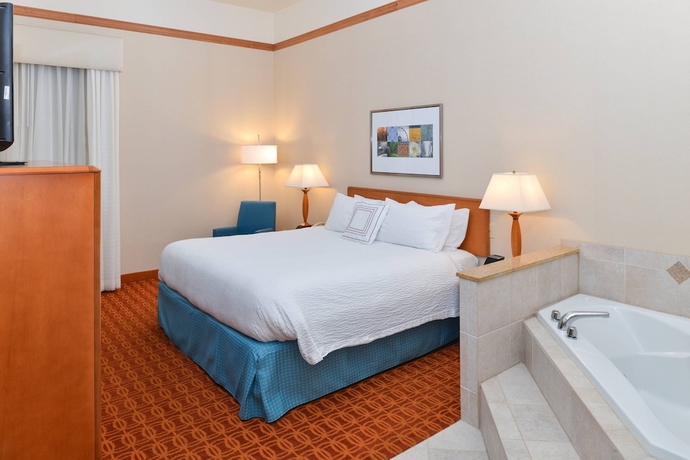 Imagen de la habitación del Hotel Fairfield Inn and Suites By Marriott Sacramento Elk Grove. Foto 15